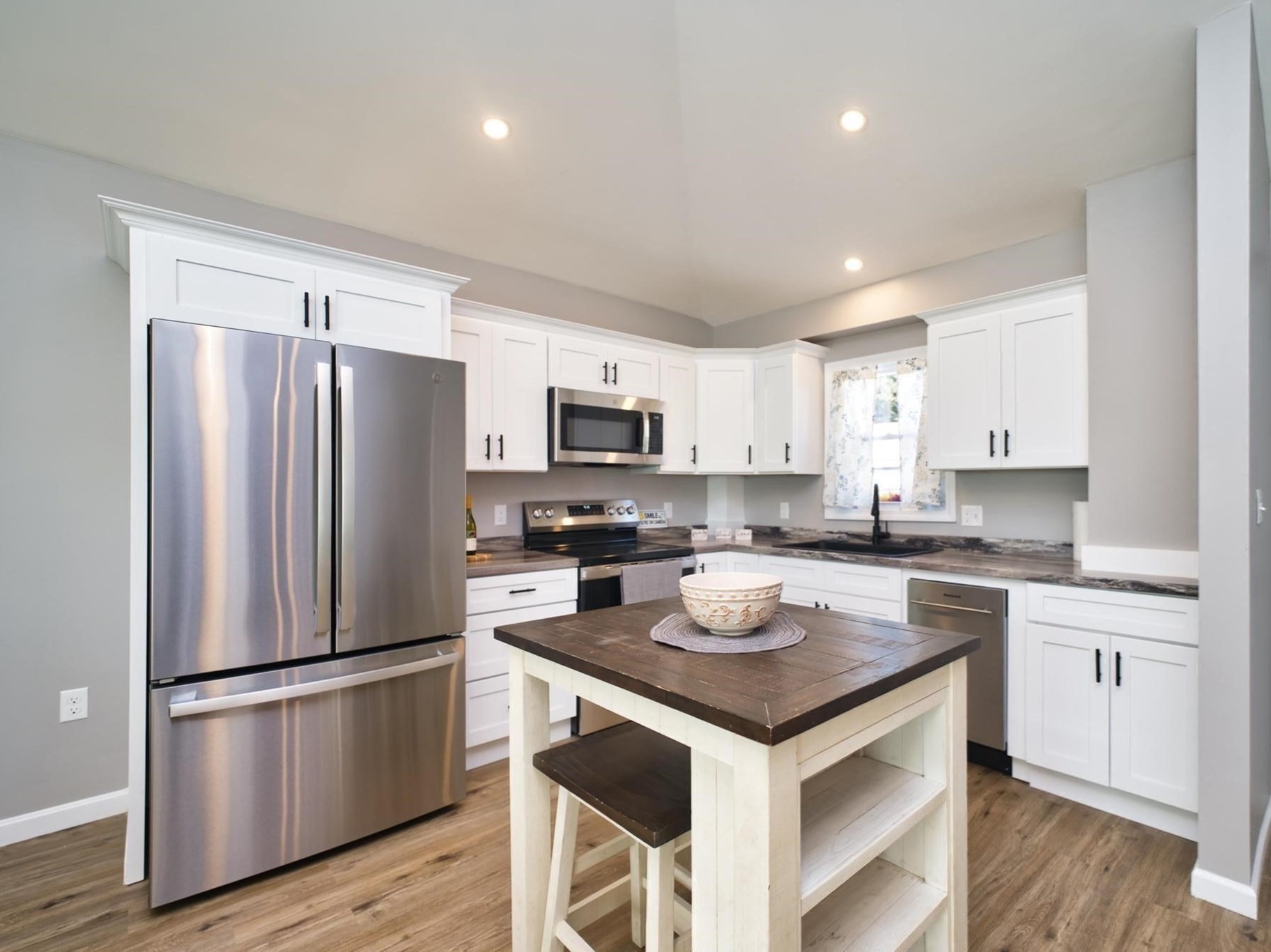 340 Vale St, Fall River, MA 02724 - Image 2