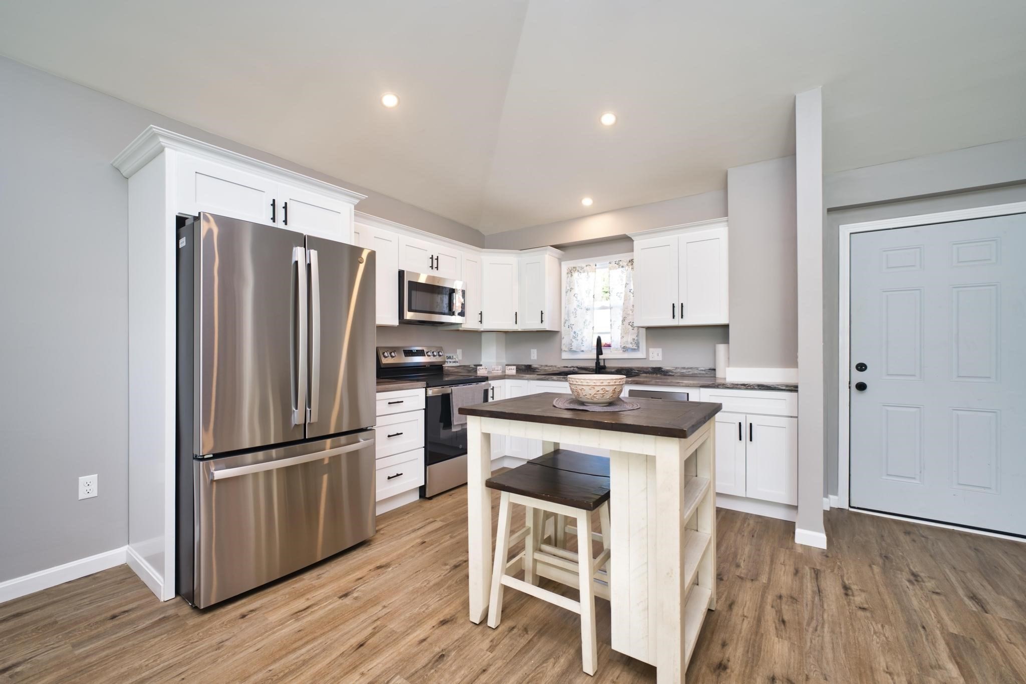 340 Vale St, Fall River, MA 02724 - Image 4