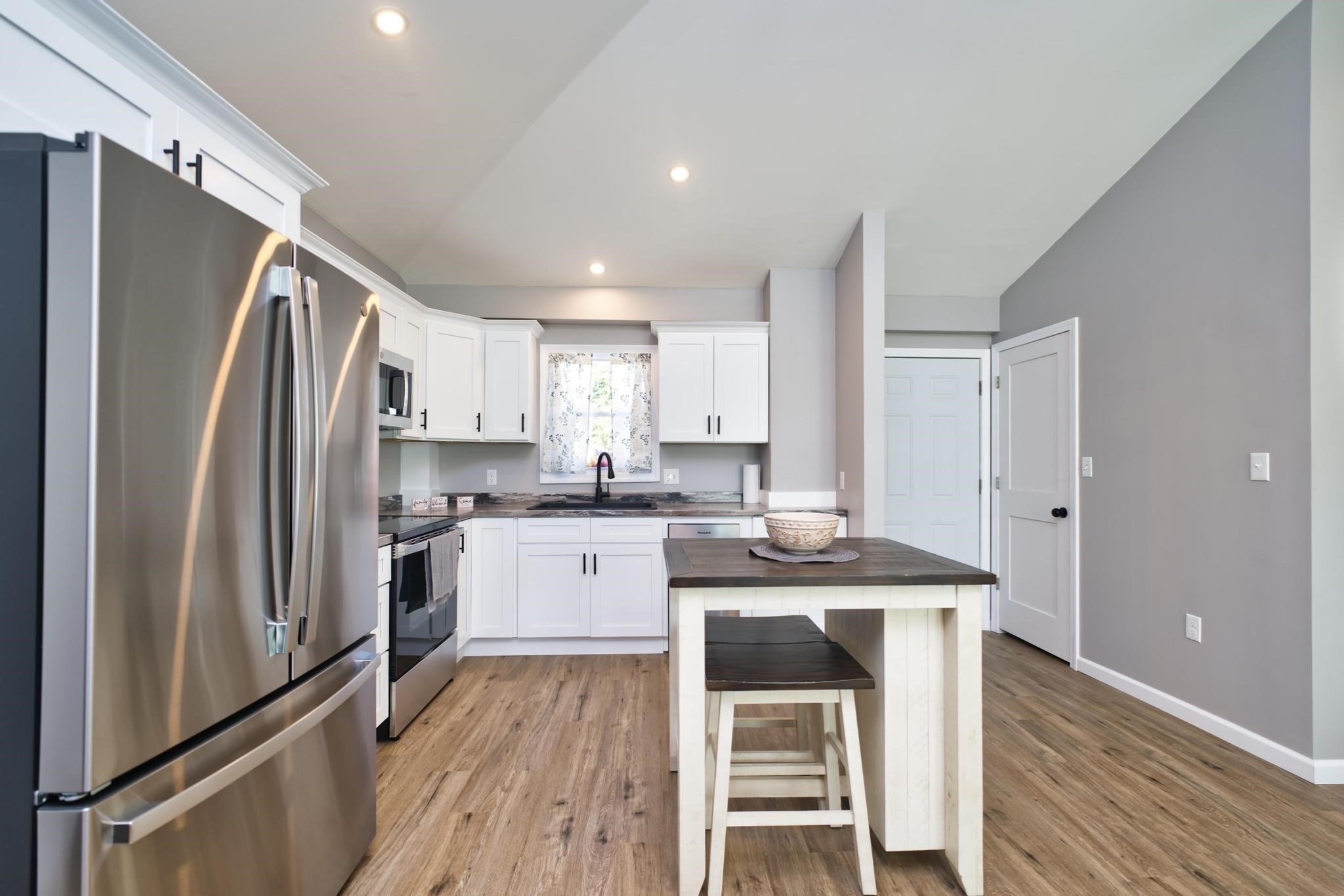 340 Vale St, Fall River, MA 02724 - Image 5