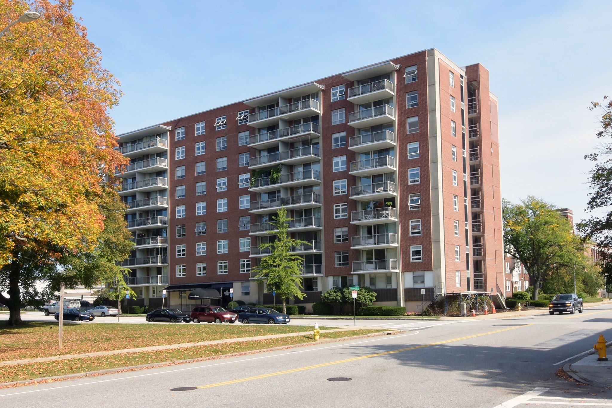 80 Salisbury St Unit 206, Worcester, MA 01609