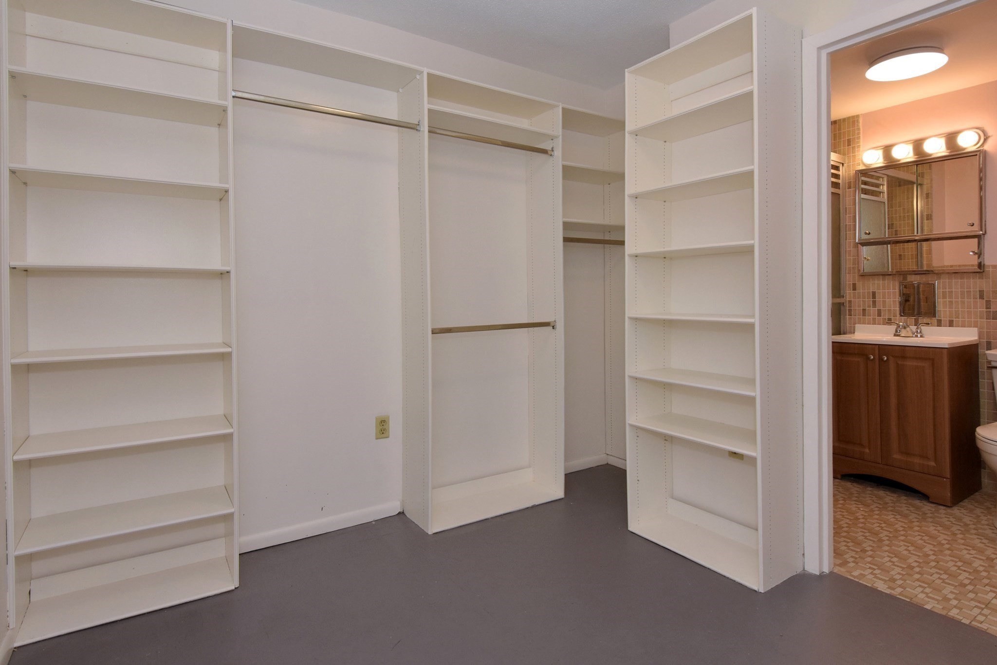 80 Salisbury St Unit 206, Worcester, MA 01609 - Image 21