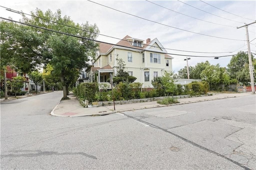 61 Whitmarsh Street, Providence, RI 02907 - Image 4