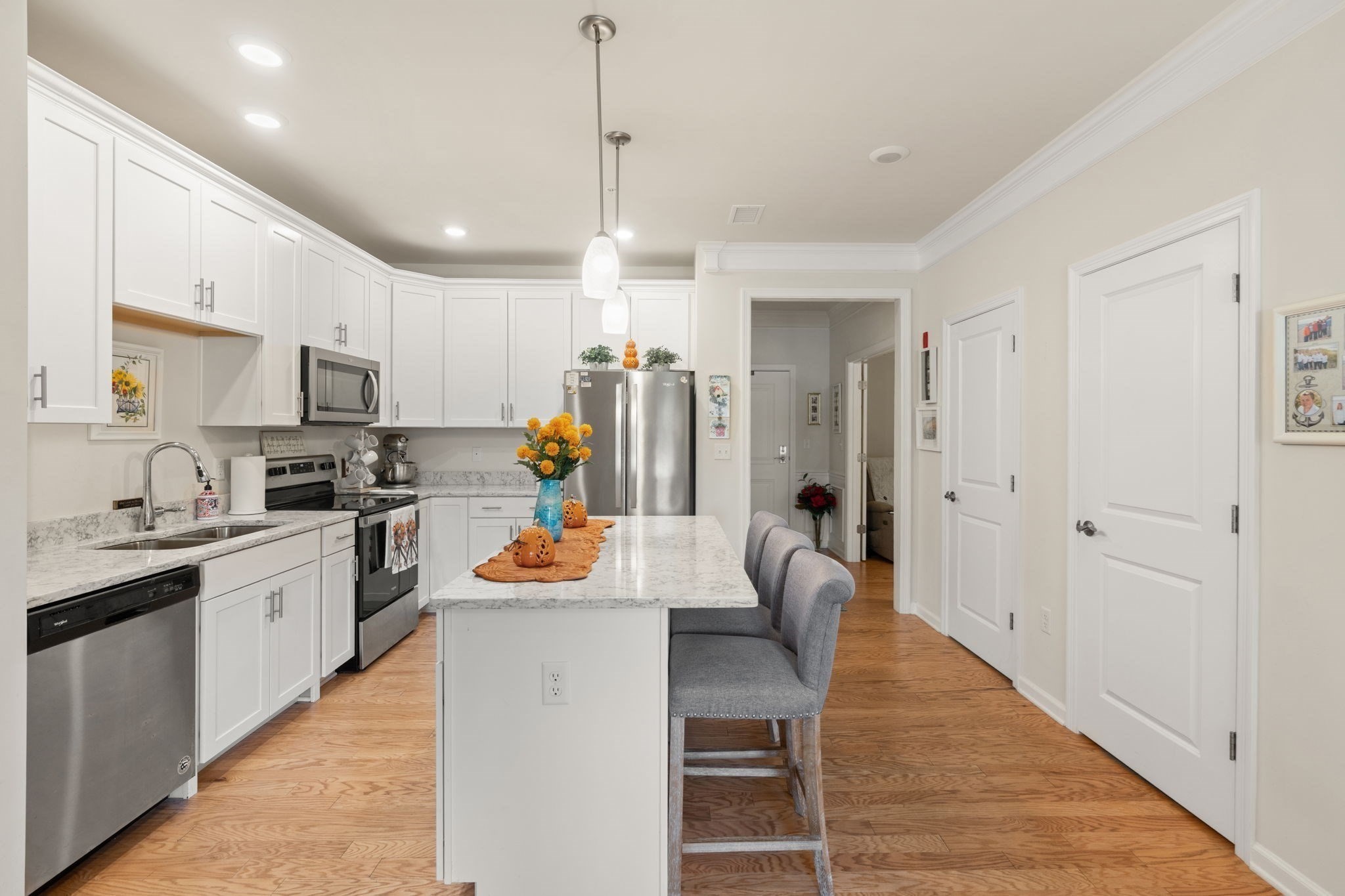 4 Francis Dr Unit 105, Andover, MA 01810 - Image 2