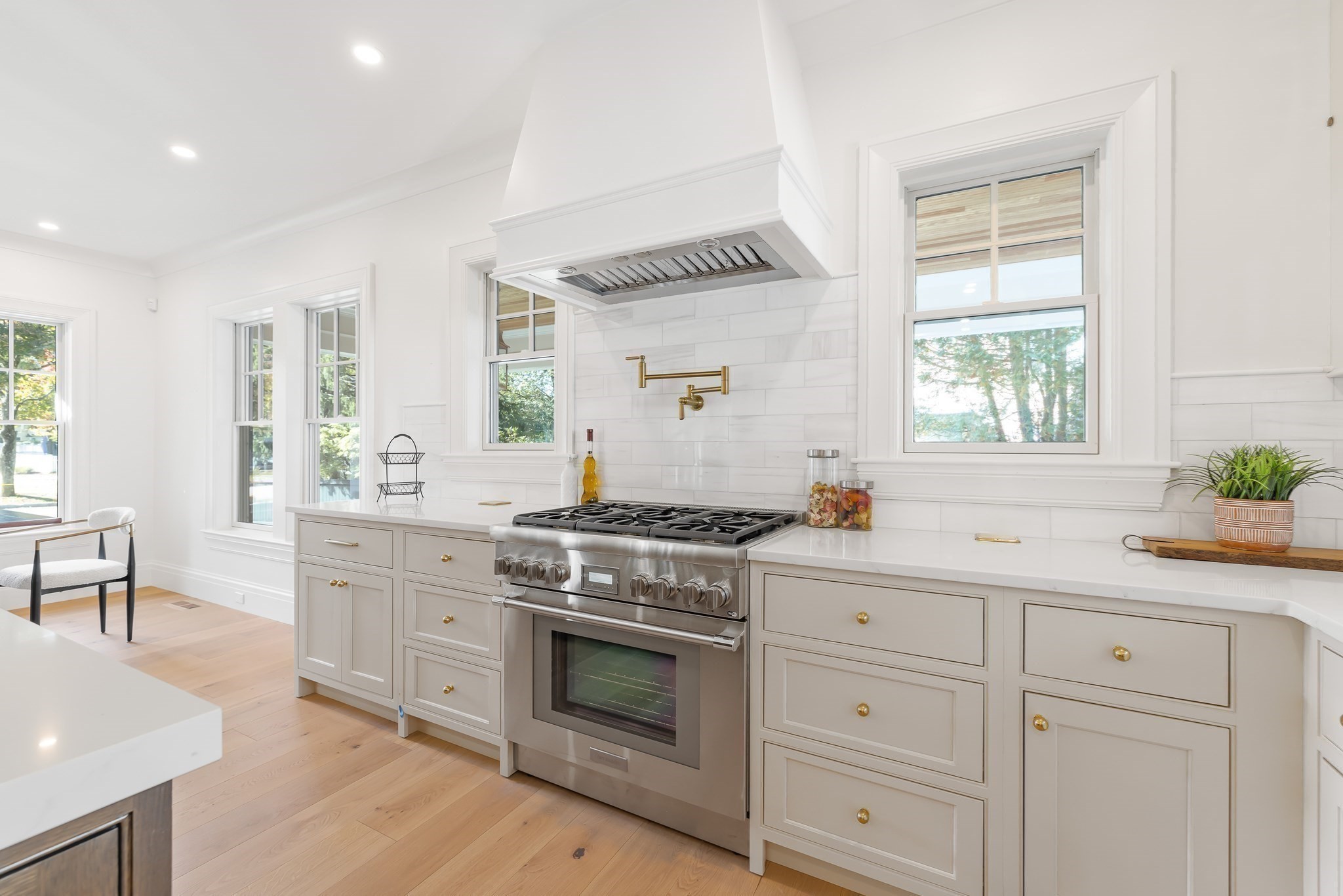 887 Commonwealth Avenue, Newton, MA 02459 - Image 13