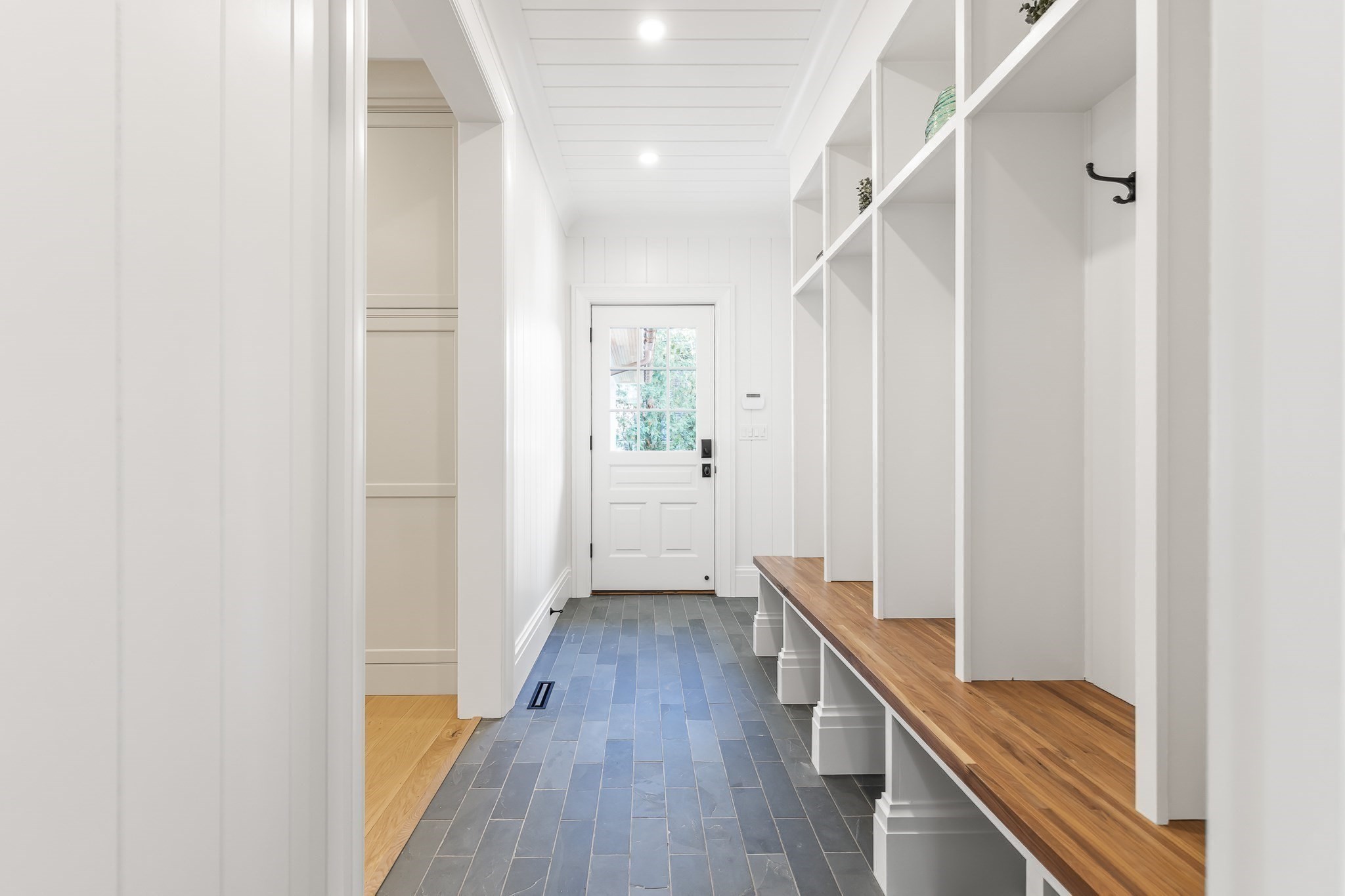 887 Commonwealth Avenue, Newton, MA 02459 - Image 15