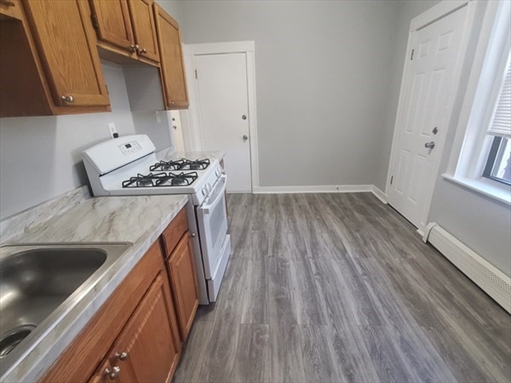 76 Walnut Park, Apt 9