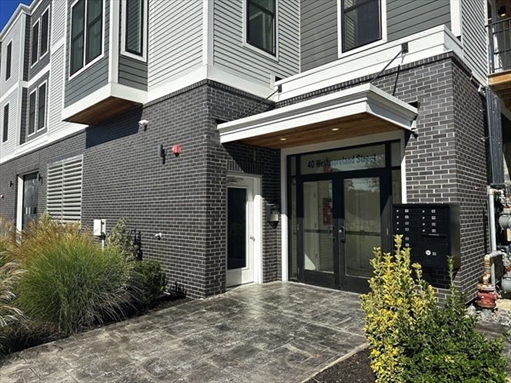 40 Westmoreland St, Apt 5