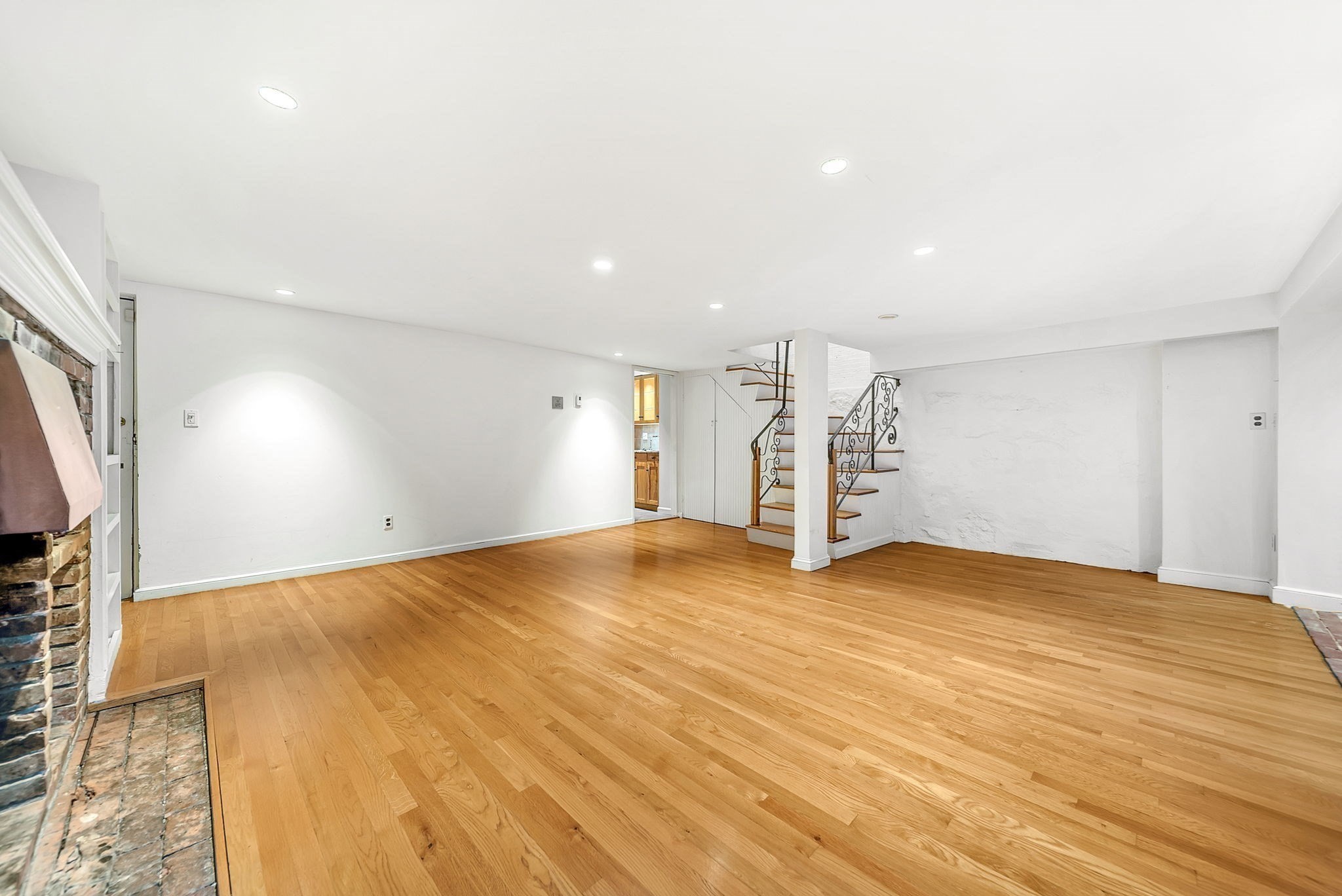 35 Mt Vernon Street Unit 1, Beacon Hill, Boston, MA 02108 - Image 16