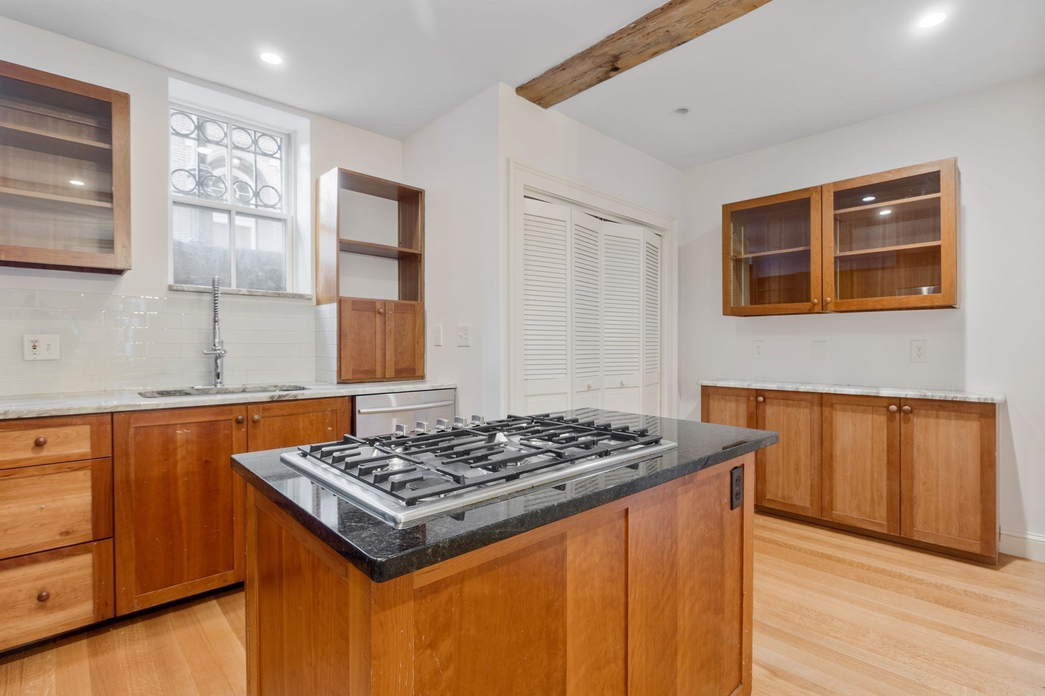 24 Fayette St, Bay Village, Boston, MA 02116 - Image 26