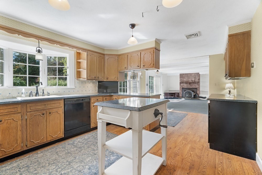 646 Cambridge Tpke, Concord, MA 01742 - Image 11