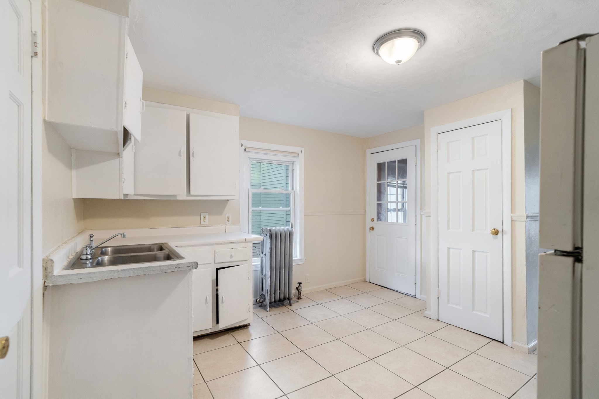 56 Montmorenci Street, Springfield, MA 01107 - Image 4