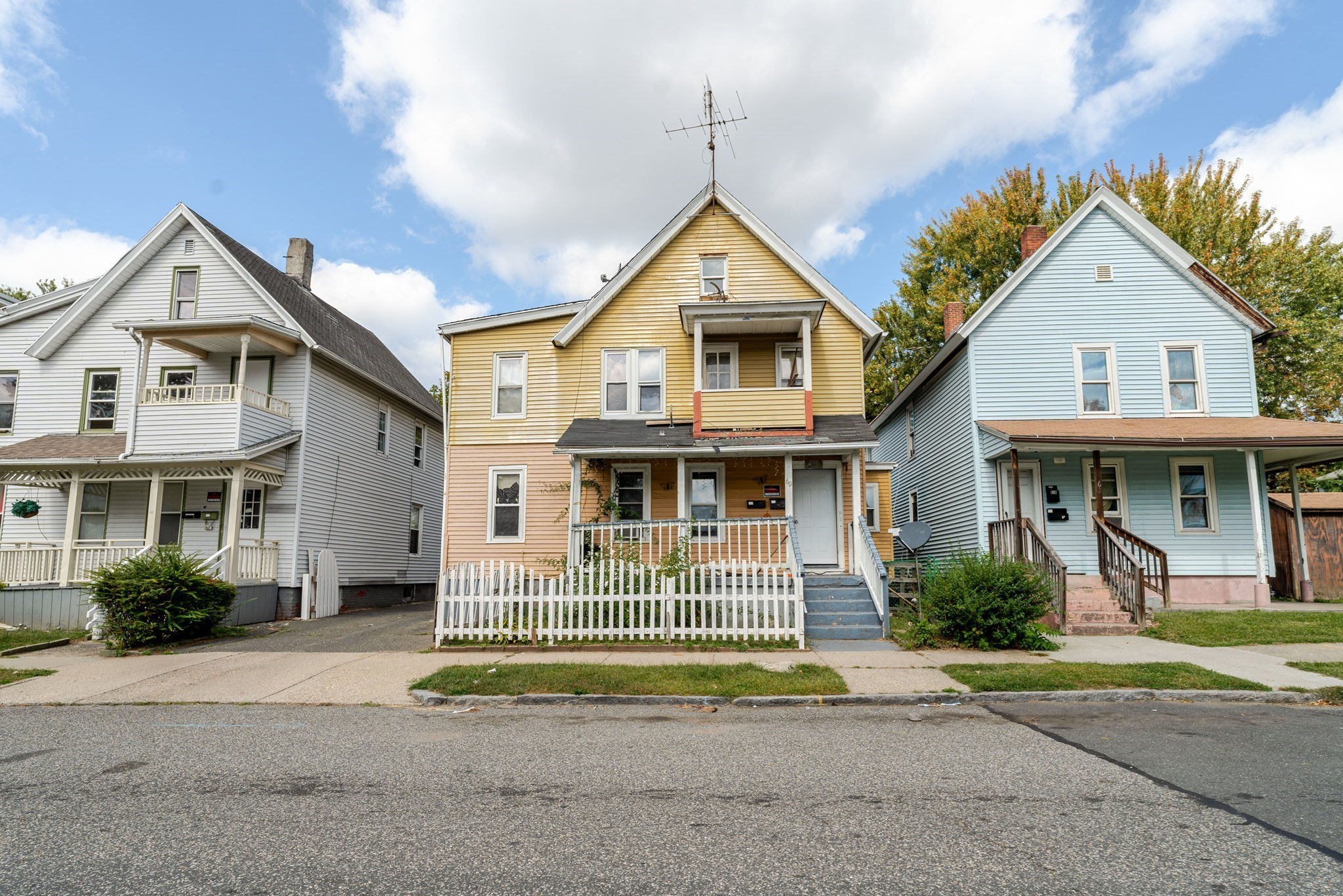 60 Montmorenci Street, Springfield, MA 01107