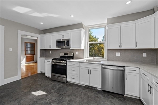 415 Main Street, Apt 2