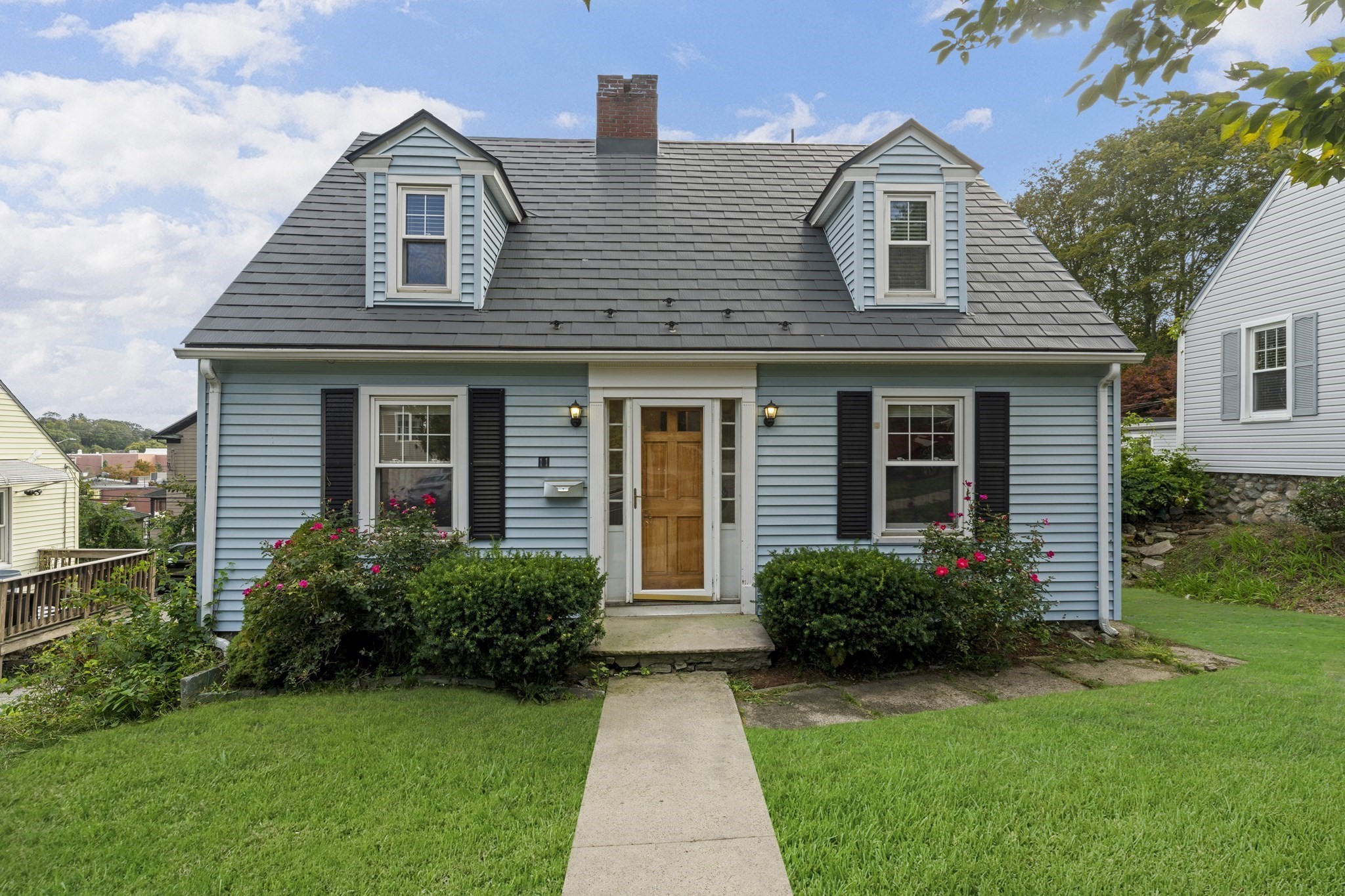 11 Gifford Dr, Worcester, MA 01606