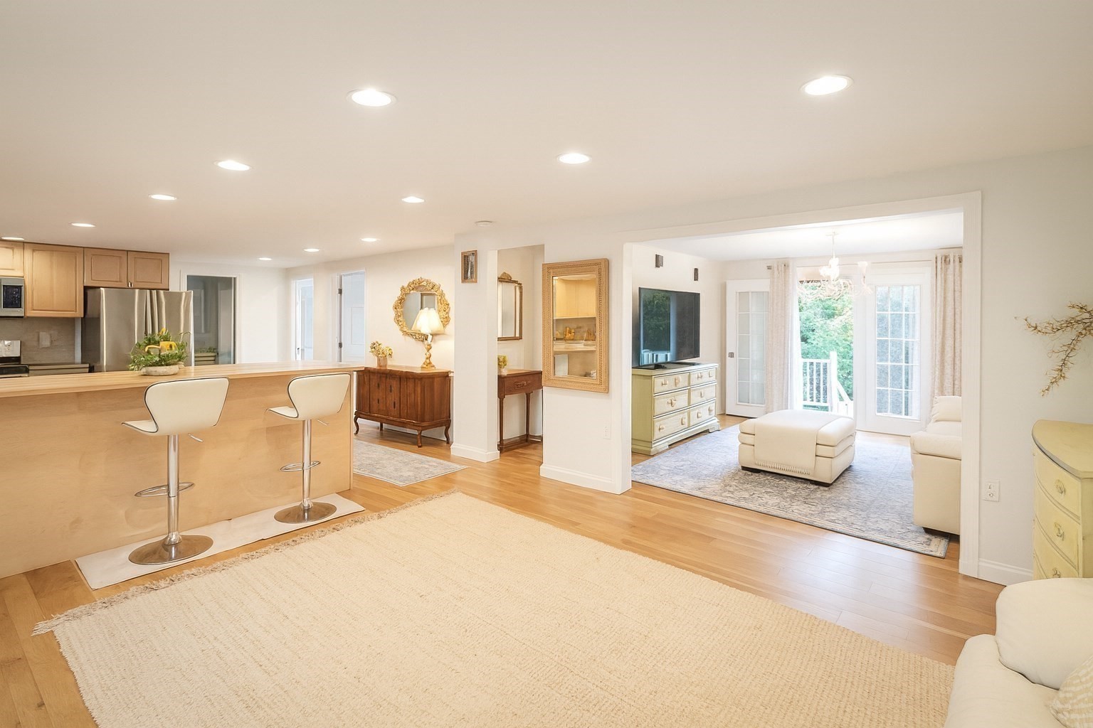 15 Blades Circle, Billerica, MA 01862 - Image 2