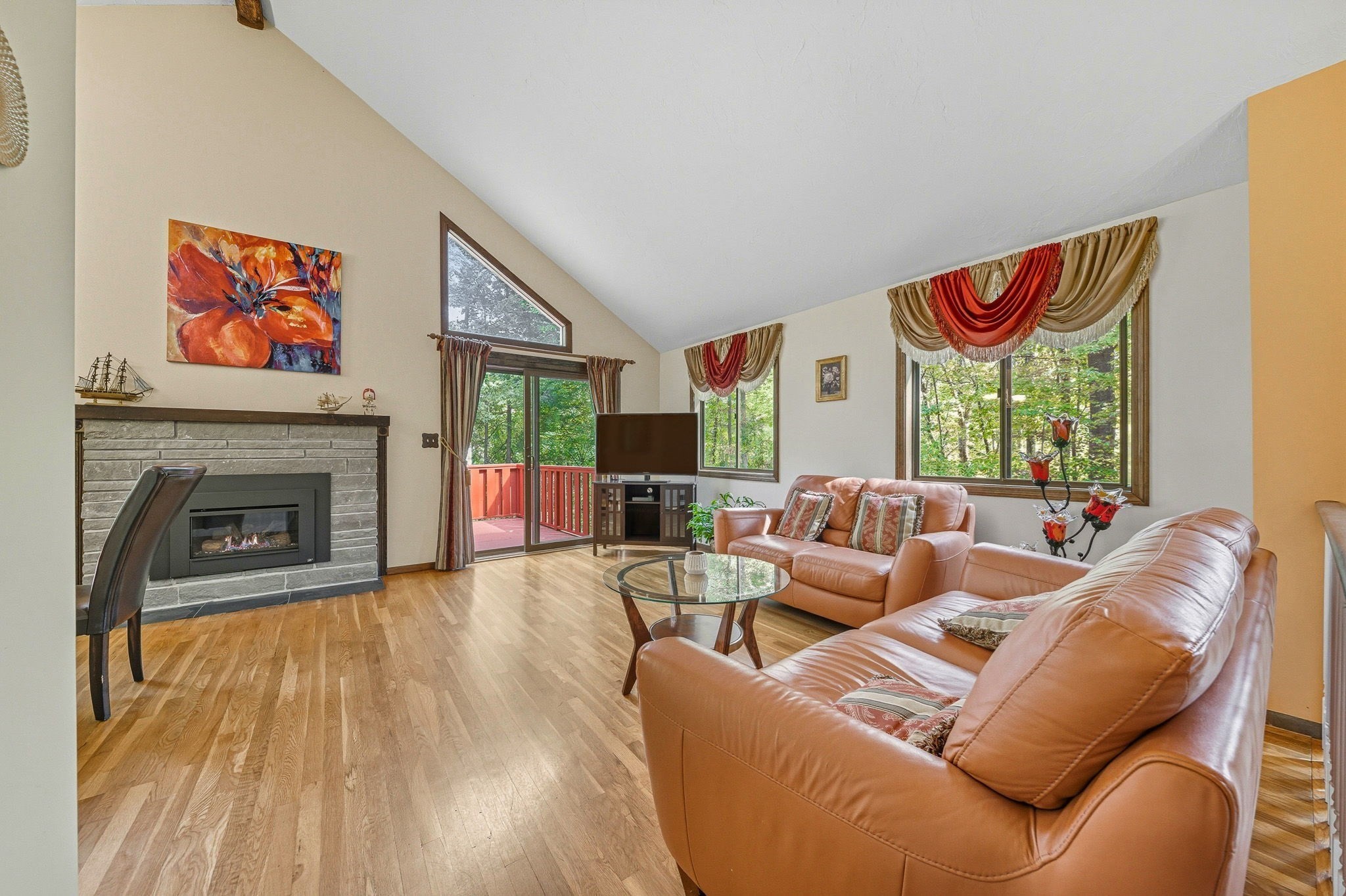 38 W Elm St, Hopkinton, MA 01748 - Image 3