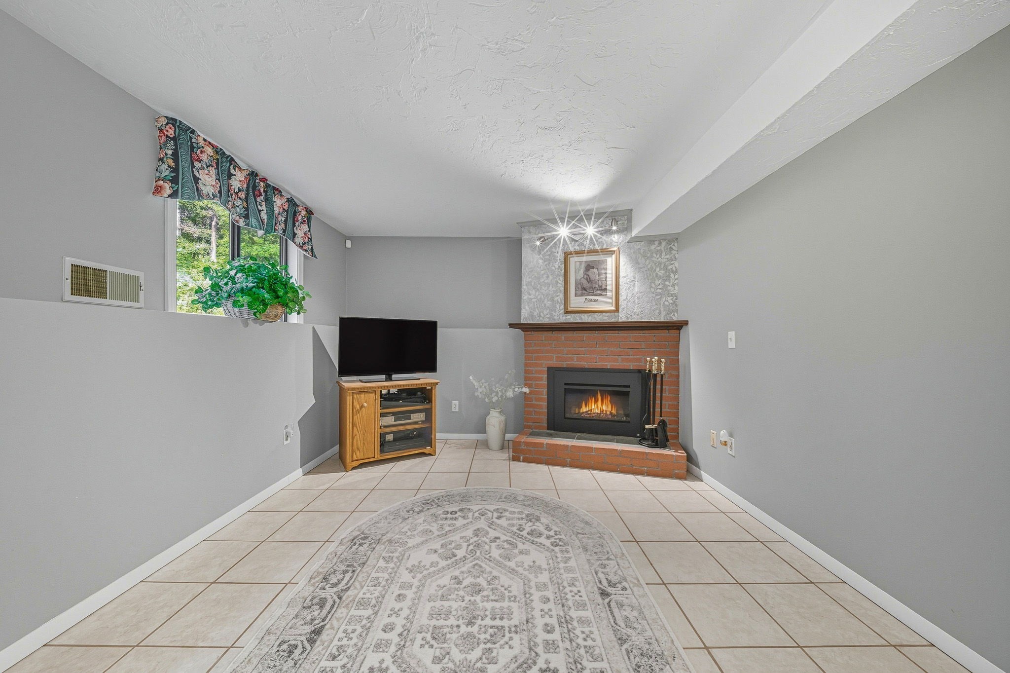 38 W Elm St, Hopkinton, MA 01748 - Image 29