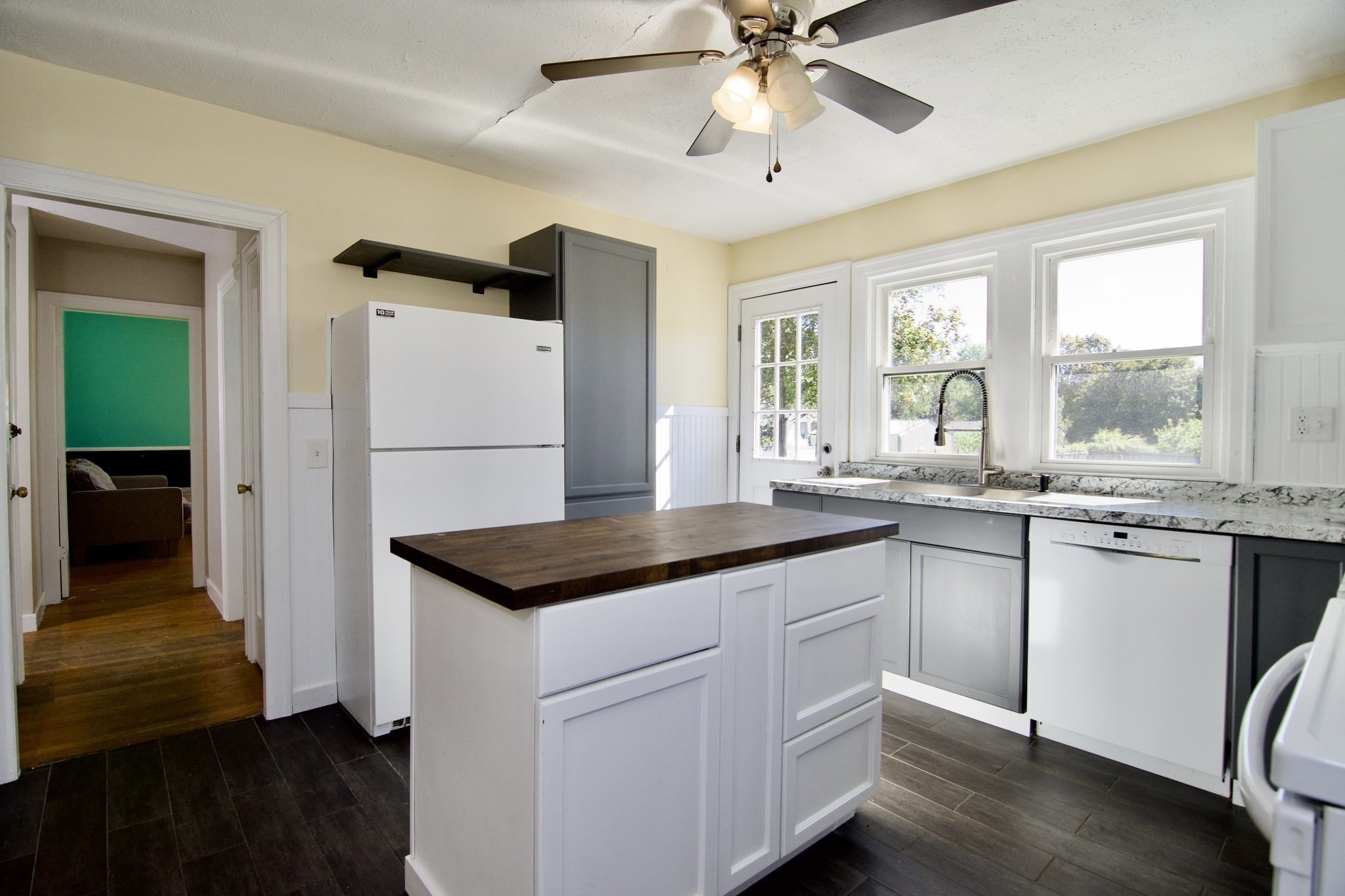 586 Granby Rd, South Hadley, MA 01075 - Image 11