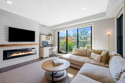 765 East 3rd Street, Apt 201