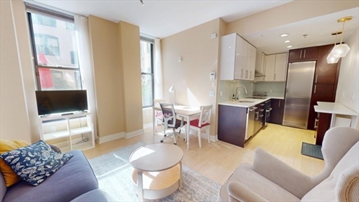 4 Charlesgate East, Apt 107