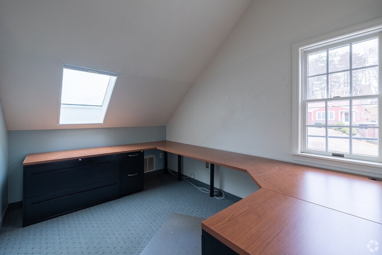 109 Colon St, Beverly, MA 01915 - Image 17