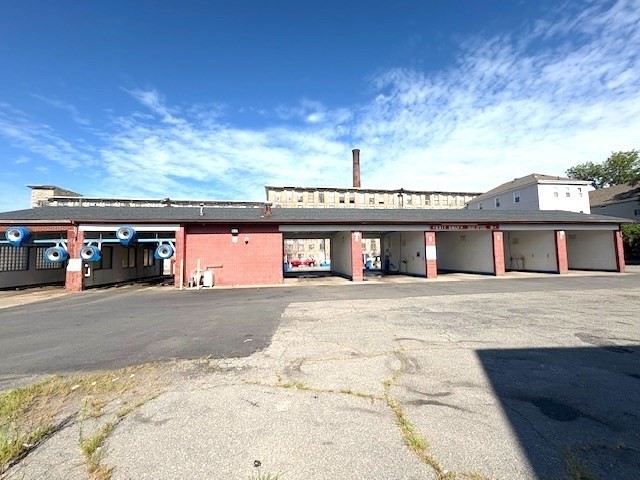 950 Broadway, Fall River, MA 02724 - Image 3