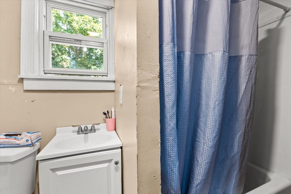 64 Tremont St, Fall River, MA 02720 - Image 25