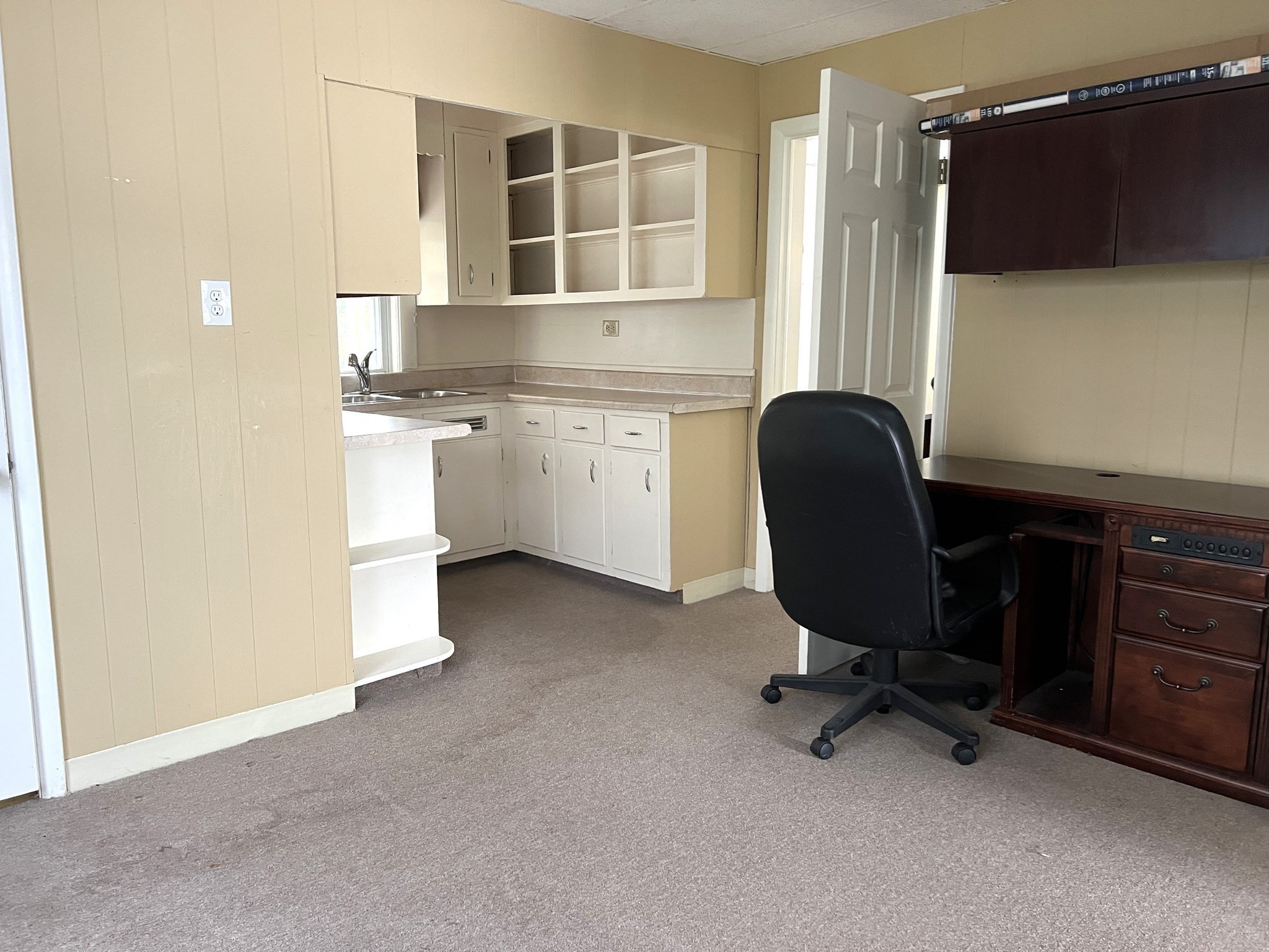 1106 Pleasant St, Worcester, MA 01602 - Image 7