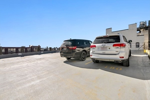 425 Newbury St, Apt Pkng #179