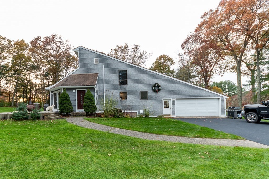 6 Leonard St, Lakeville, MA 02347