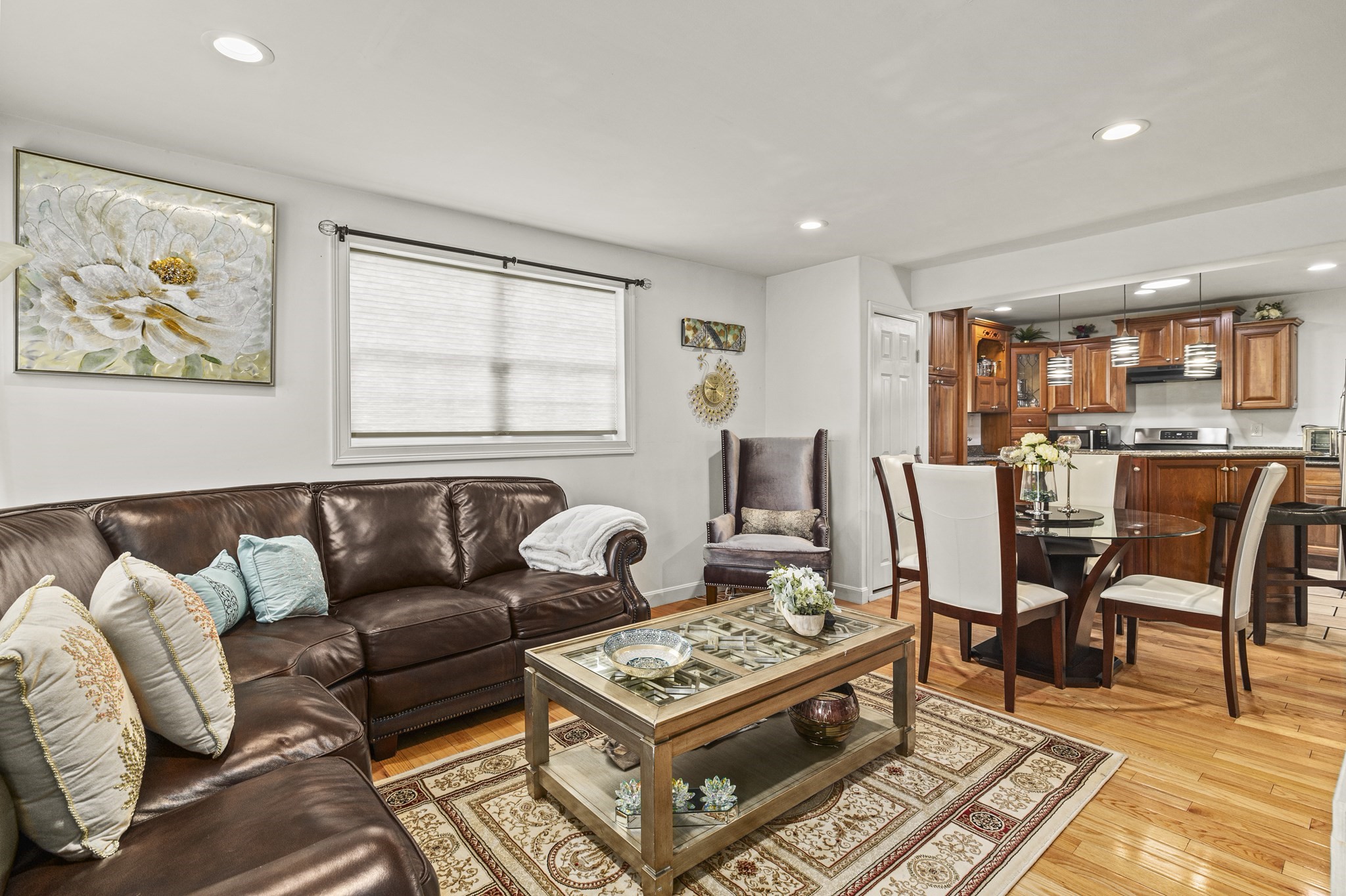 83 Dexter St, Cumberland, RI 02864