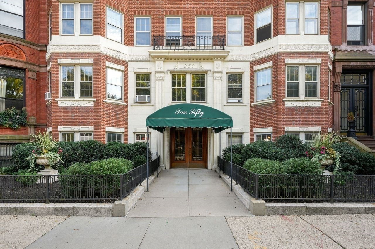 250 Commonwealth Ave Unit 11, Back Bay, Boston, MA 02116 - Image 2