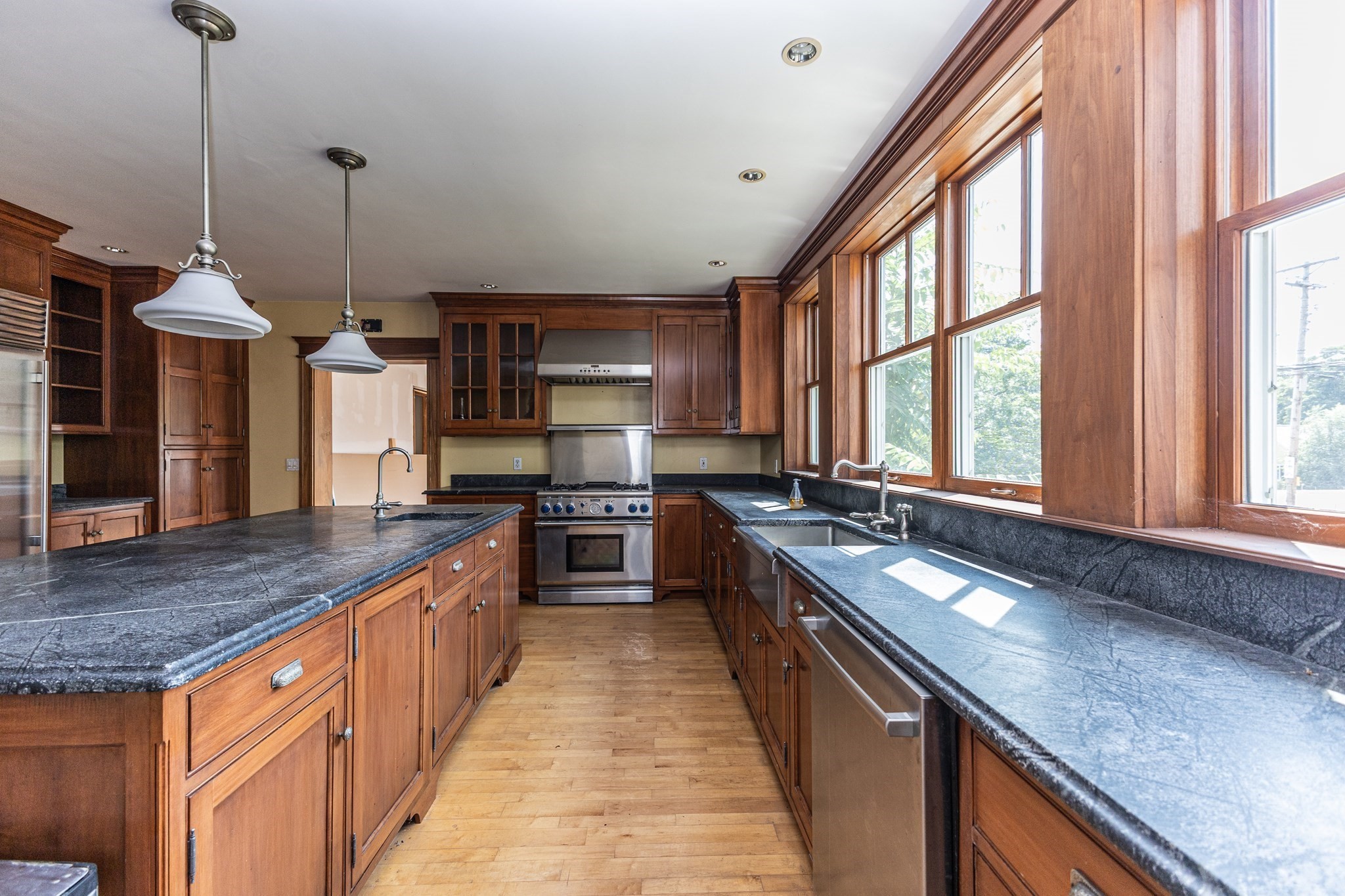 29 Gorham St, Chelmsford, MA 01824 - Image 13