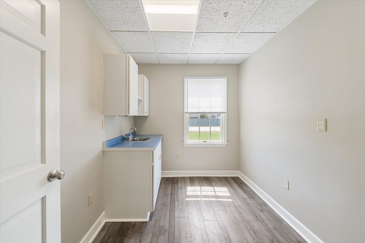 693 E Central St, Franklin, MA 02038 - Image 24