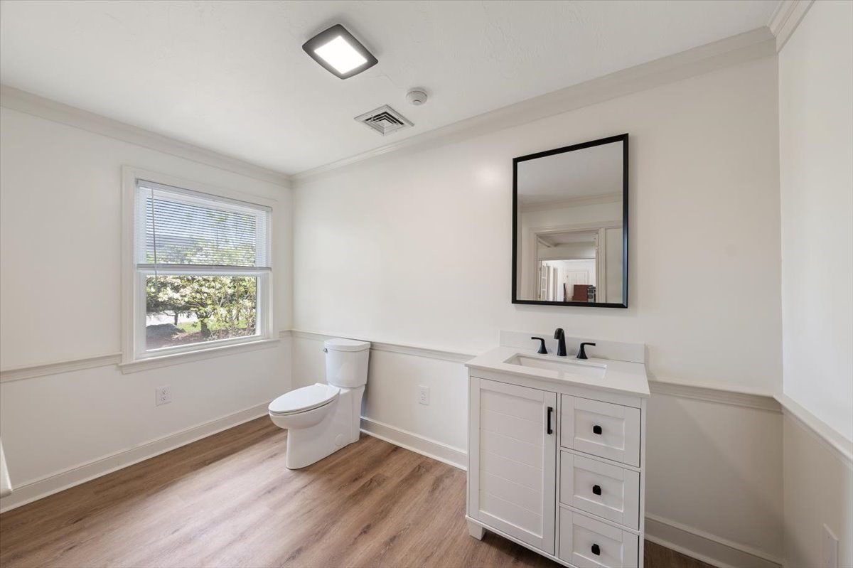 693 E Central St, Franklin, MA 02038 - Image 27