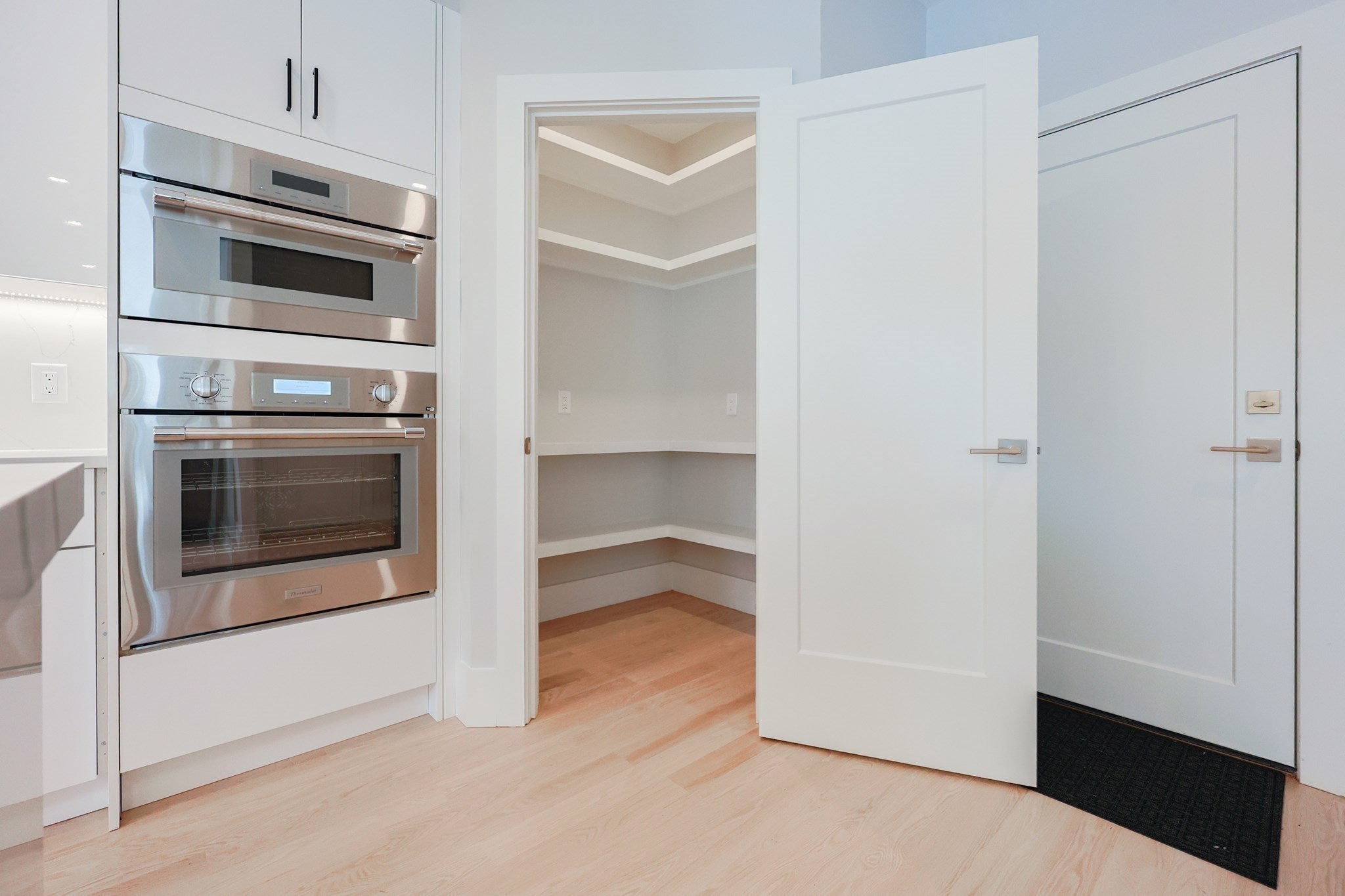 23 Pilgrim Rd, Wellesley, MA 02481 - Image 11