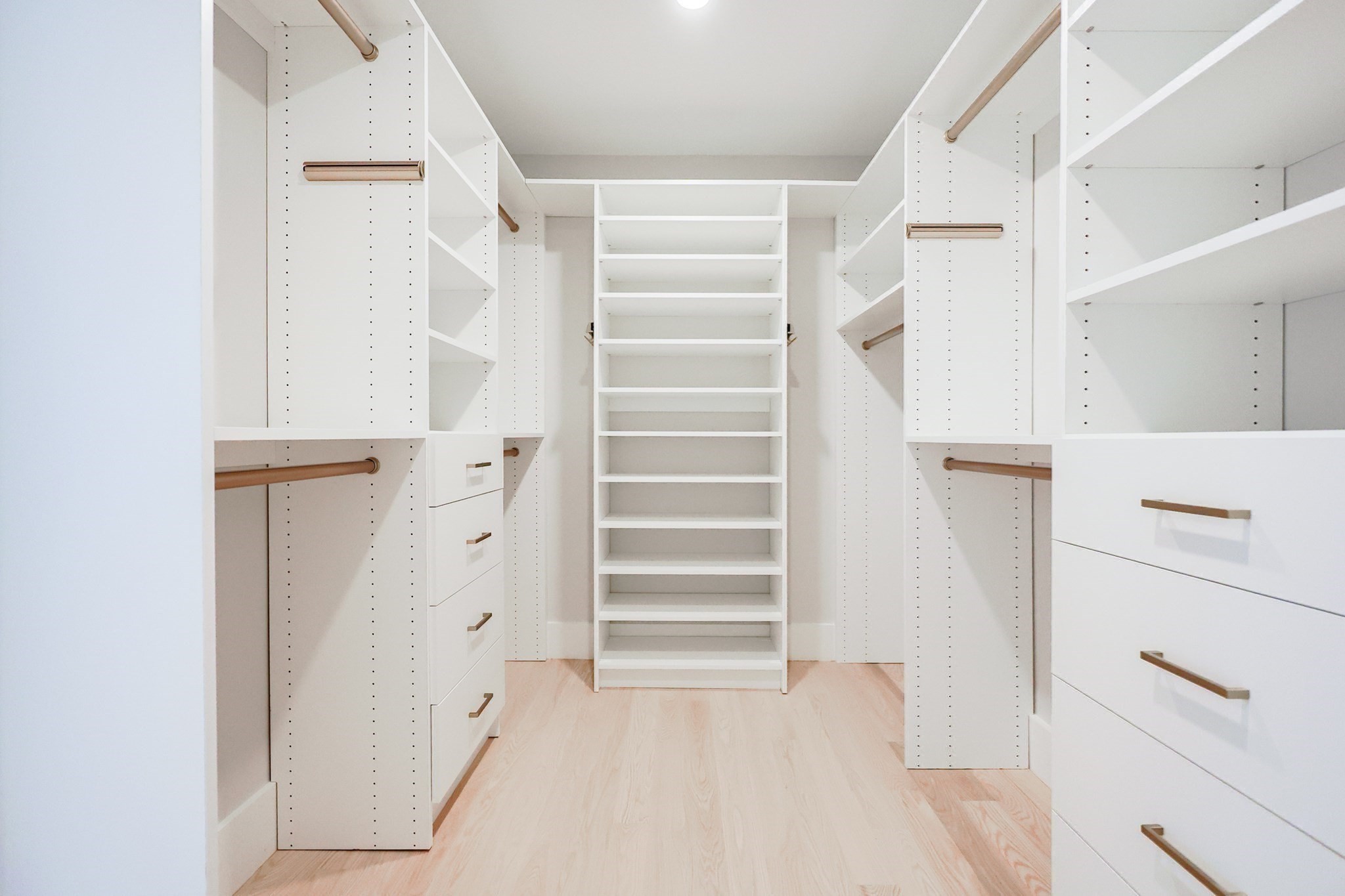 23 Pilgrim Rd, Wellesley, MA 02481 - Image 15