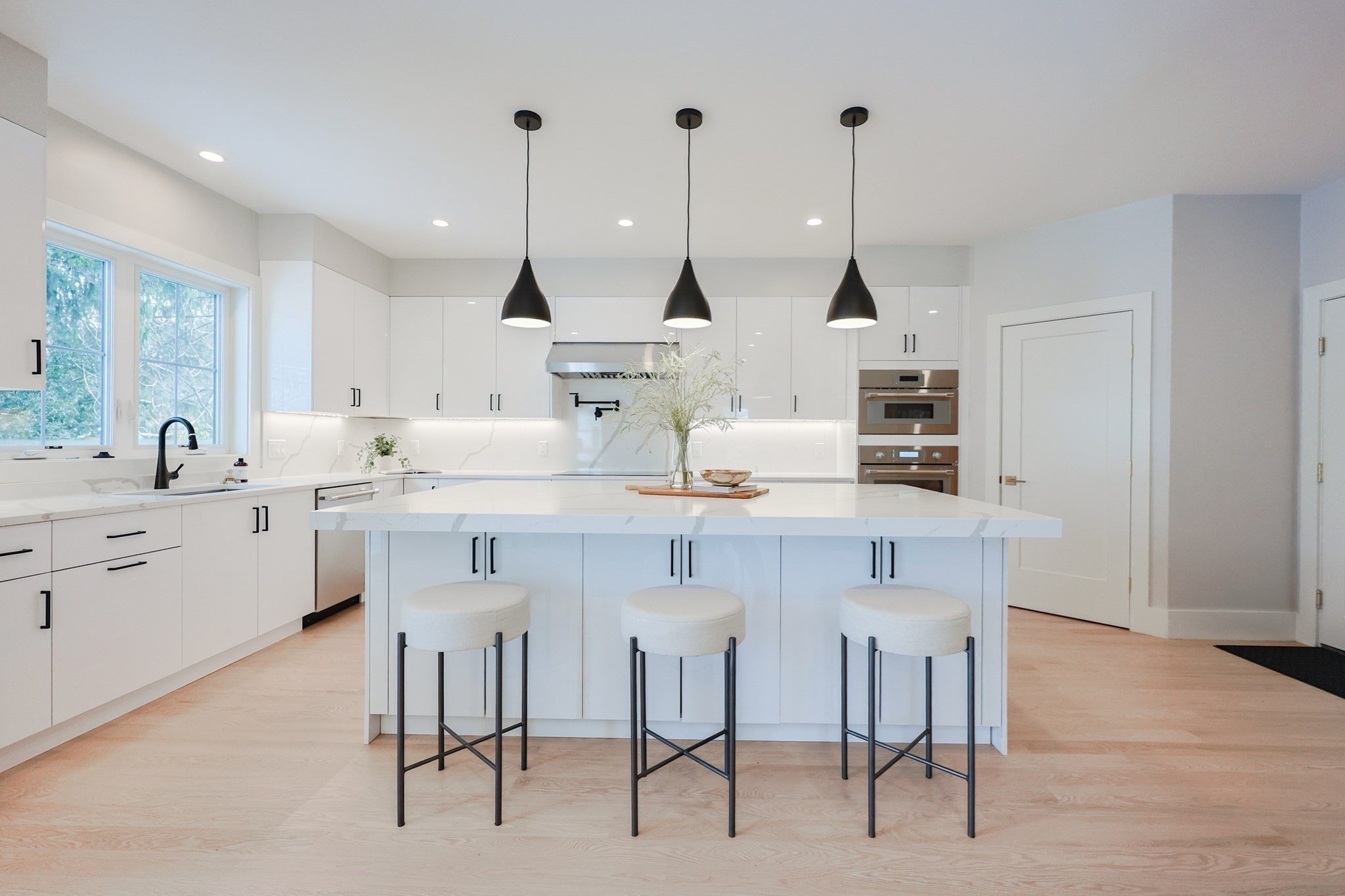 23 Pilgrim Rd, Wellesley, MA 02481 - Image 6