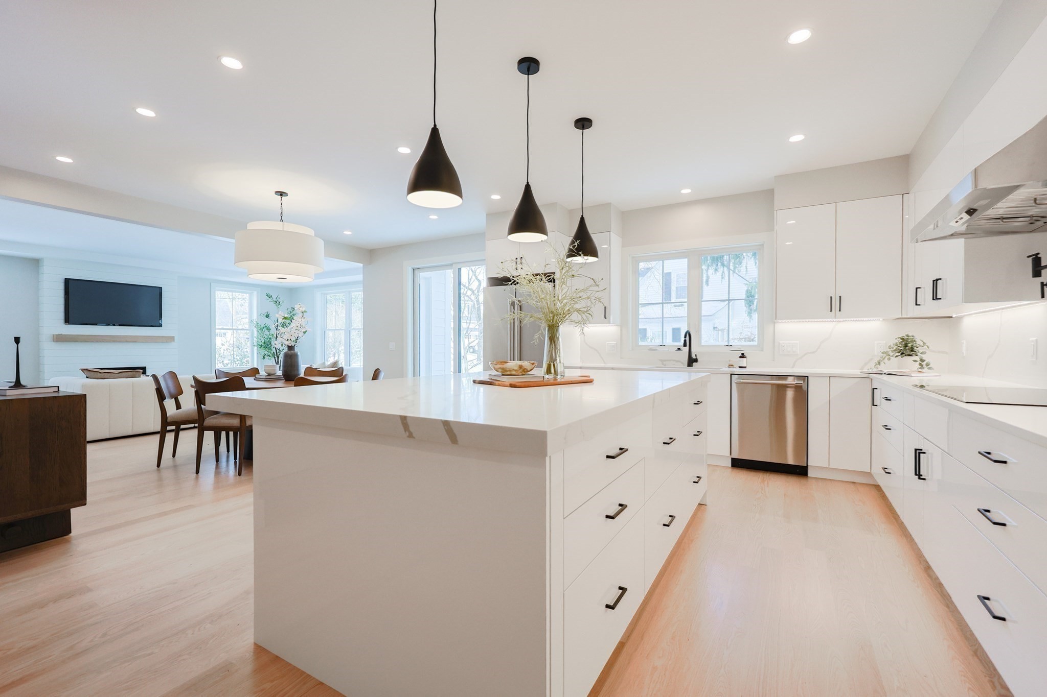 23 Pilgrim Rd, Wellesley, MA 02481 - Image 8