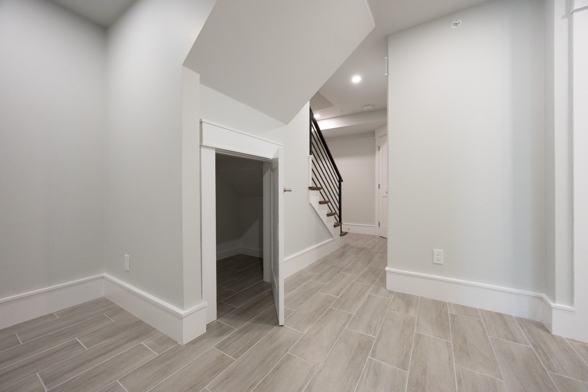 19 Fenwick Unit 4, Somerville, MA 02145 - Image 26