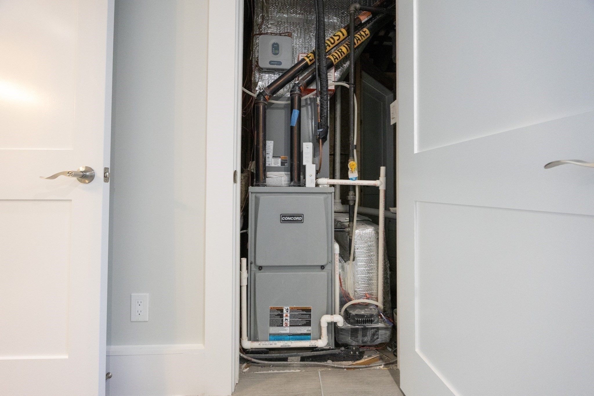 19 Fenwick Unit 4, Somerville, MA 02145 - Image 30