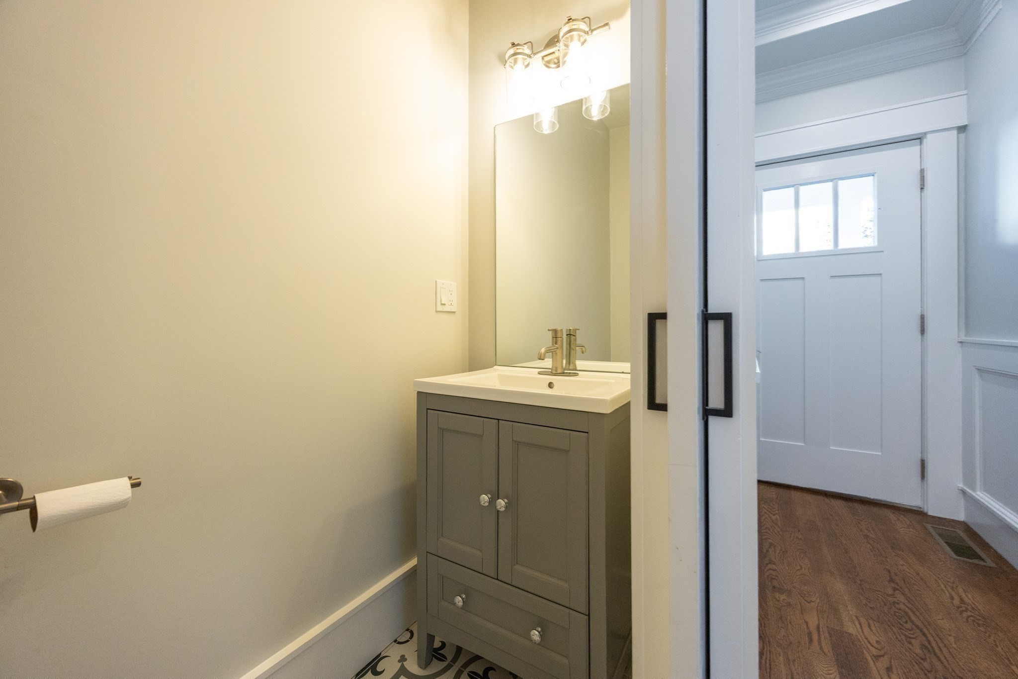 19 Fenwick Unit 4, Somerville, MA 02145 - Image 8