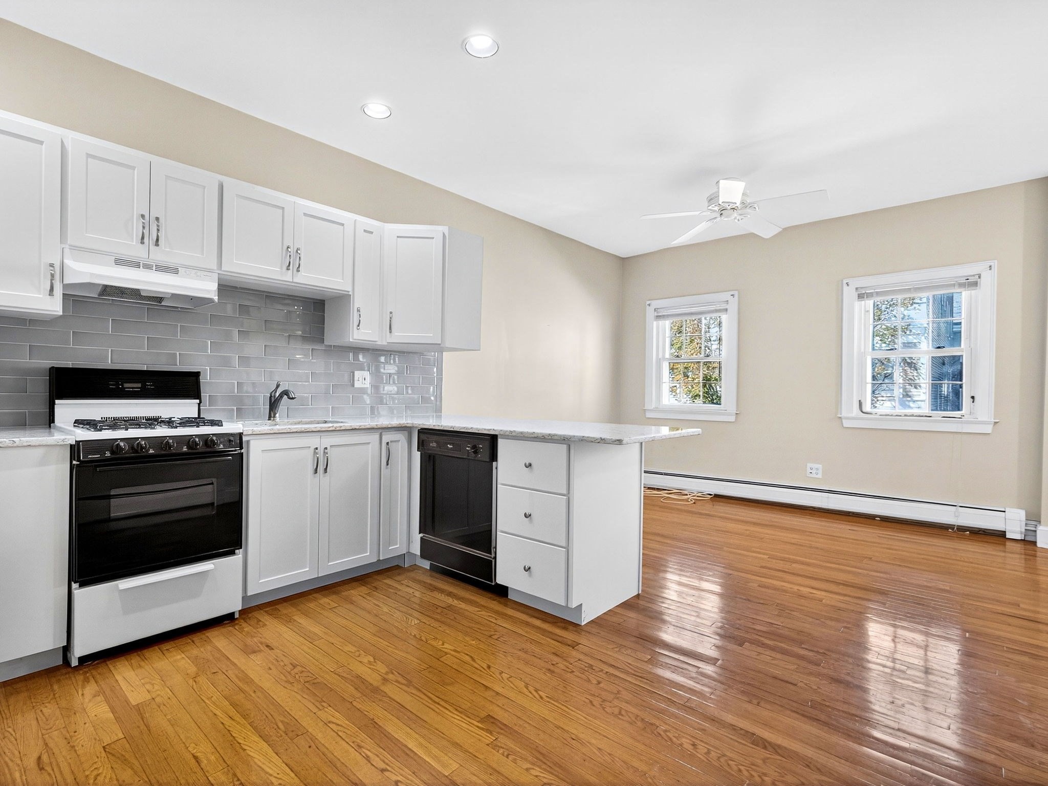 907 E 4th St Unit 2, South Boston, Boston, MA 02127 - Image 5