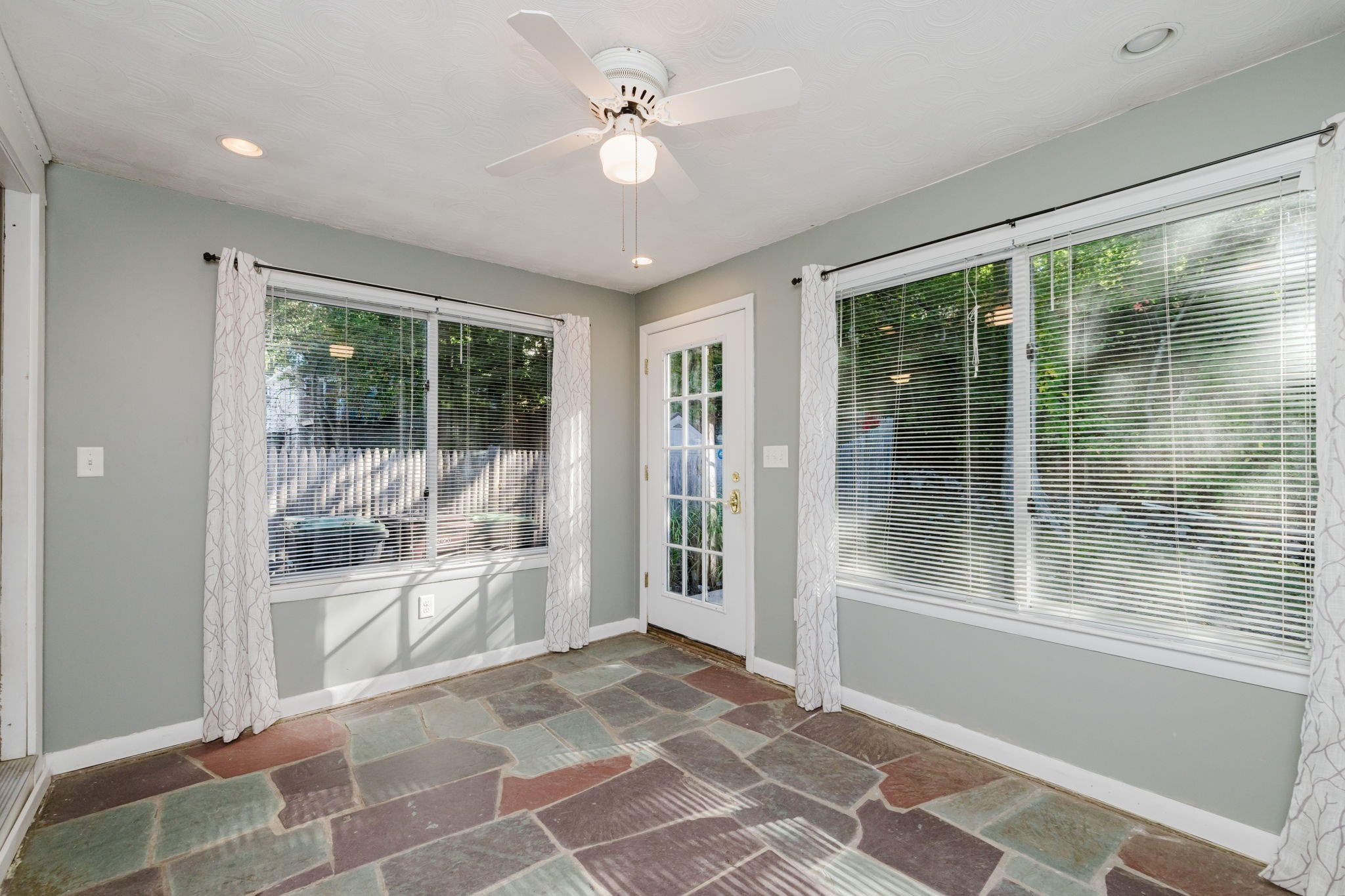 16 Norwich St, Dedham, MA 02026 - Image 5