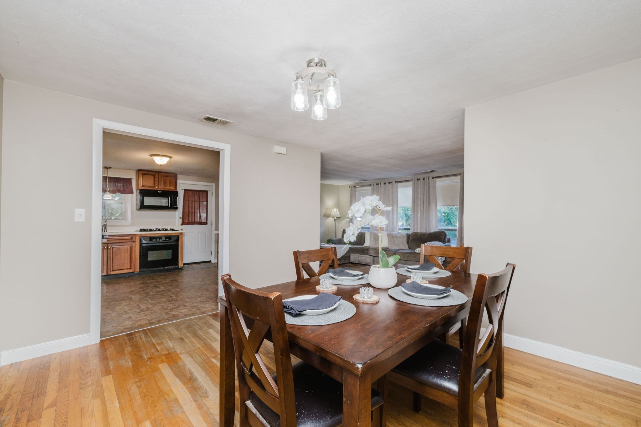 16 Norwich St, Dedham, MA 02026 - Image 9