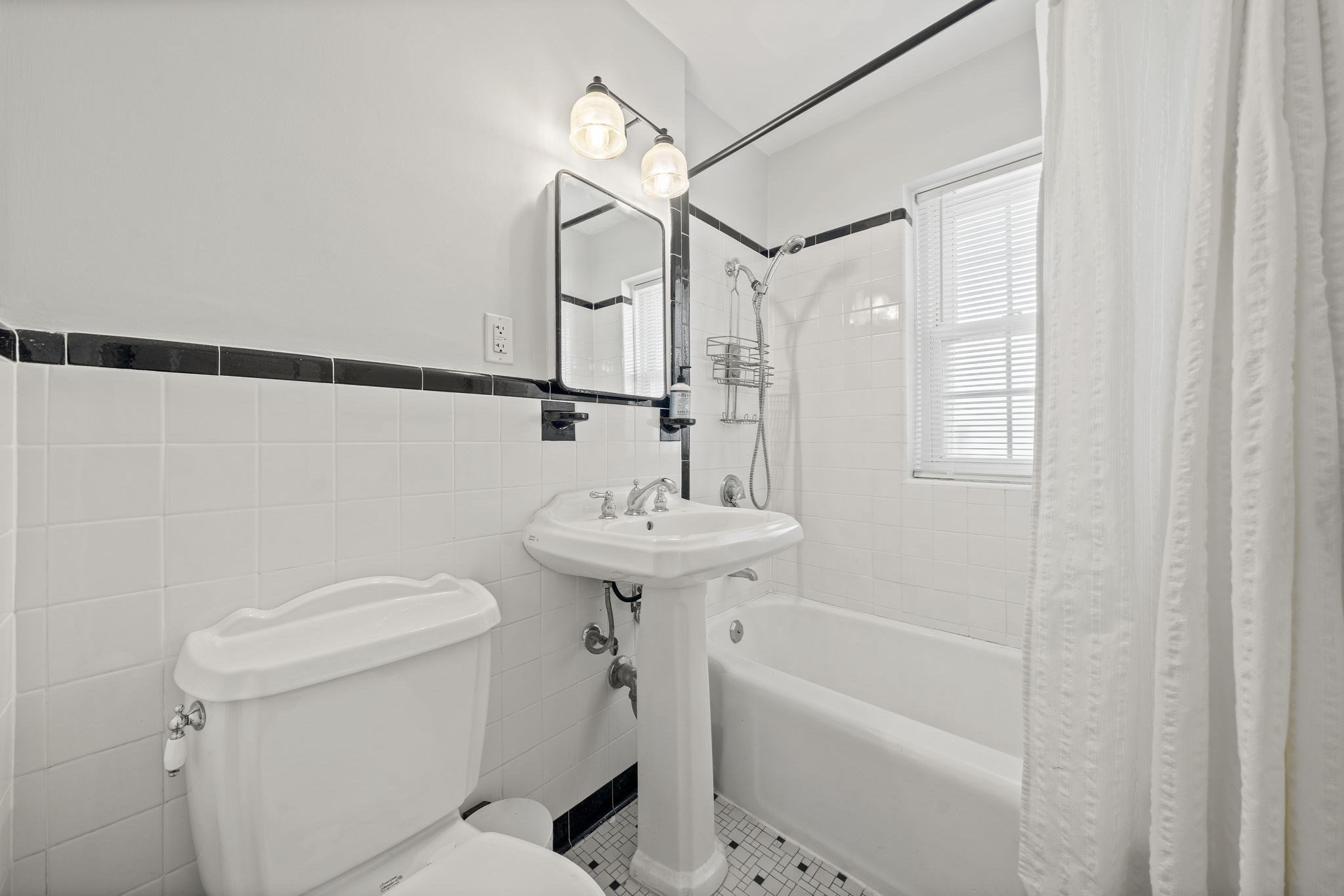 33 Lennon Ct Unit 39, South Boston, Boston, MA 02127 - Image 16