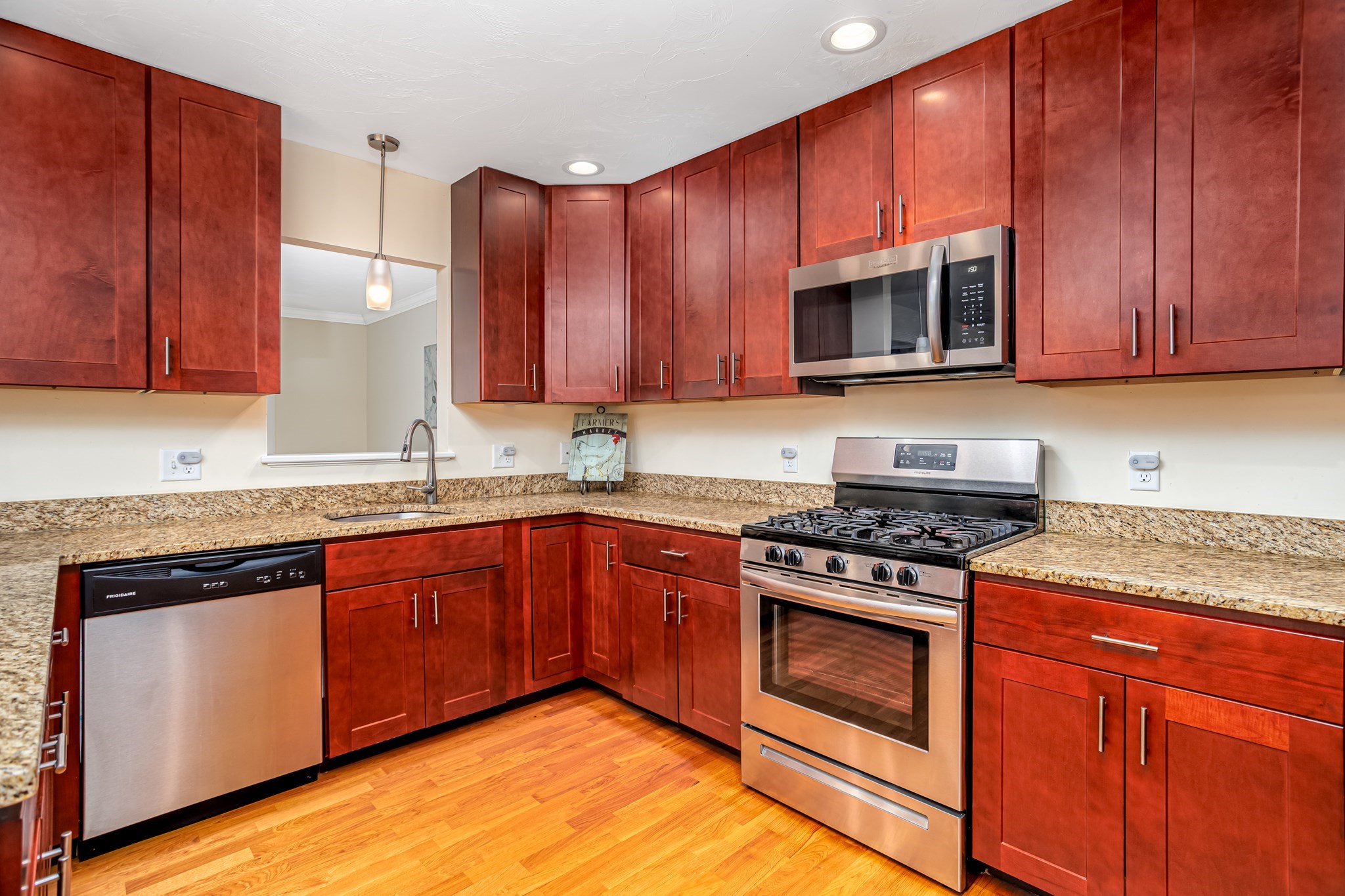 1221 Hazelwood Way Unit 1221, Clinton, MA 01510 - Image 5