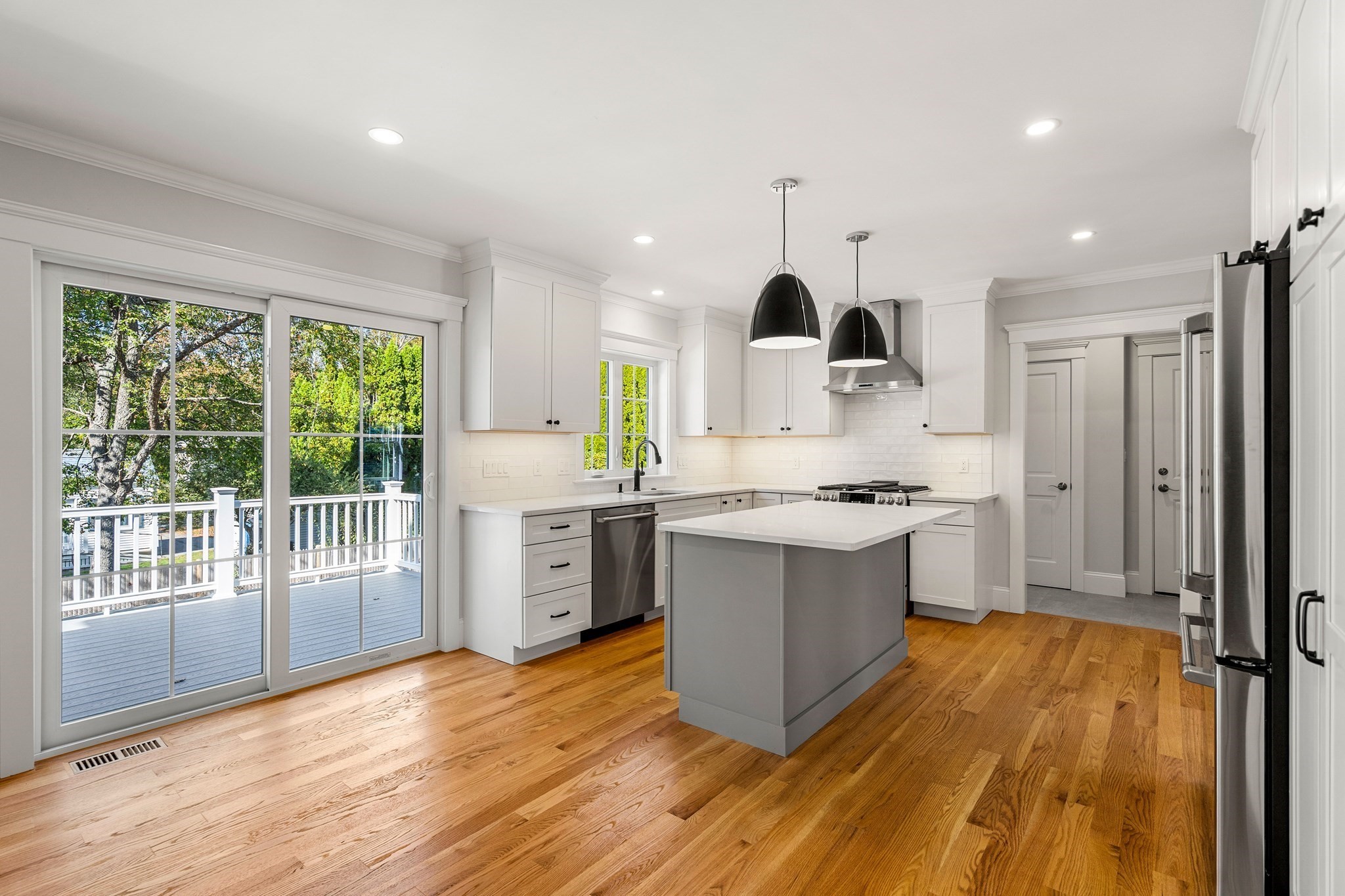 123 Livingstone Ave, Beverly, MA 01915 - Image 9