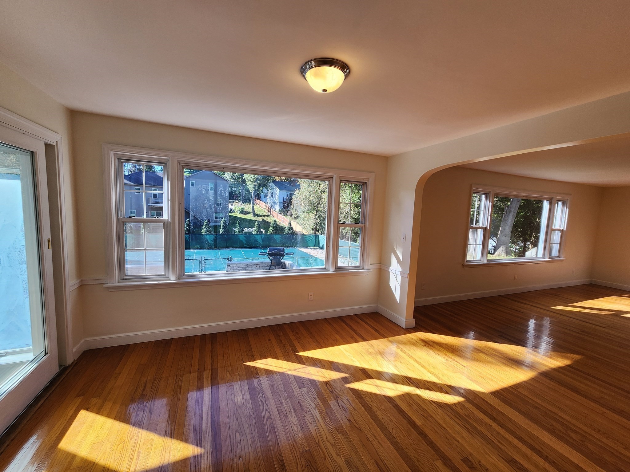 236 Pondview Dr, Springfield, MA 01118 - Image 9