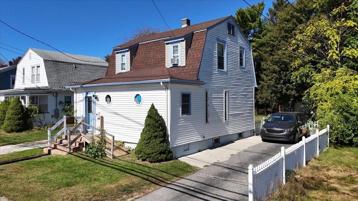 203 Pleasant St, Ashland, MA 01721